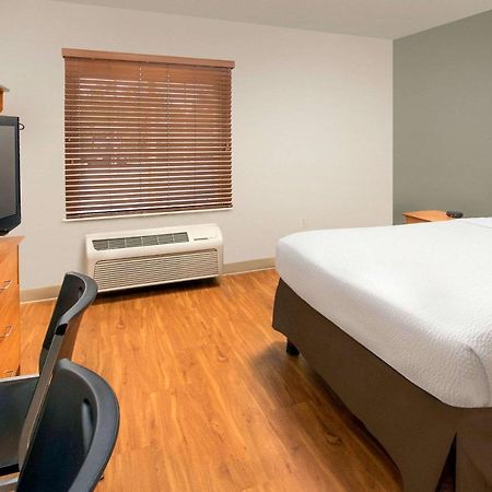 Portage Lakes Woodspring Suites Akron מראה חיצוני תמונה