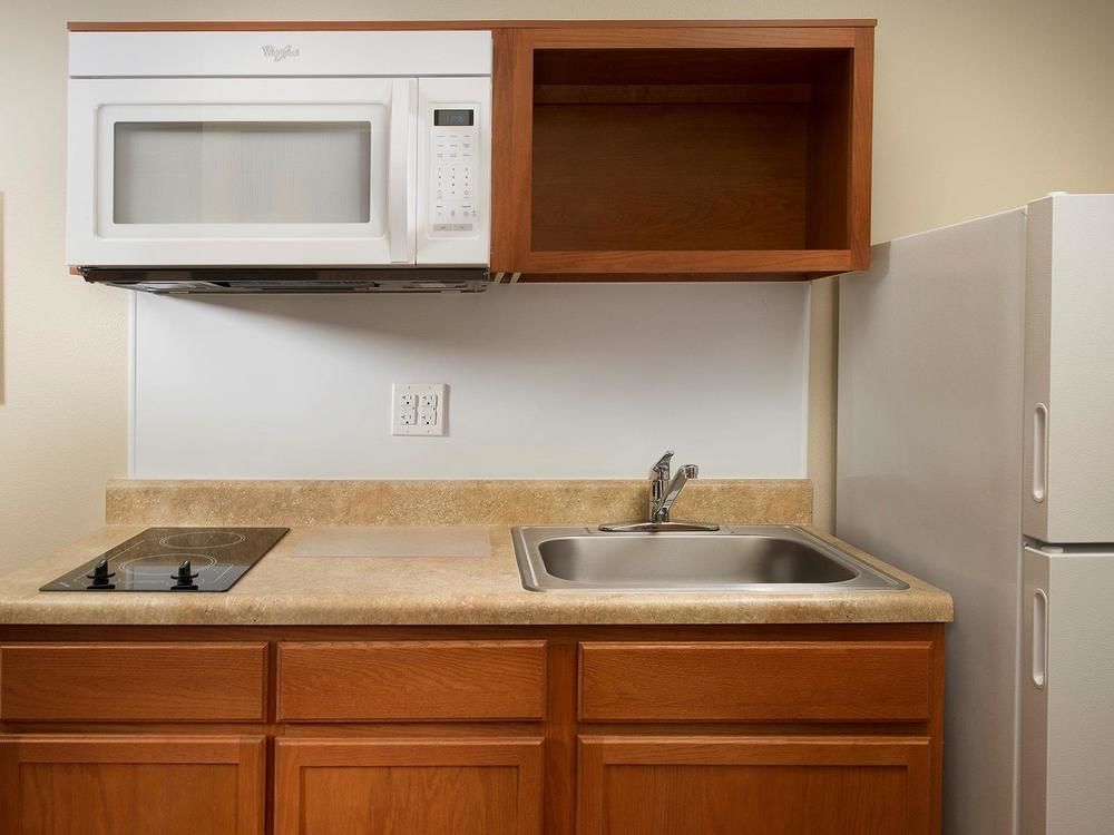 Portage Lakes Woodspring Suites Akron מראה חיצוני תמונה