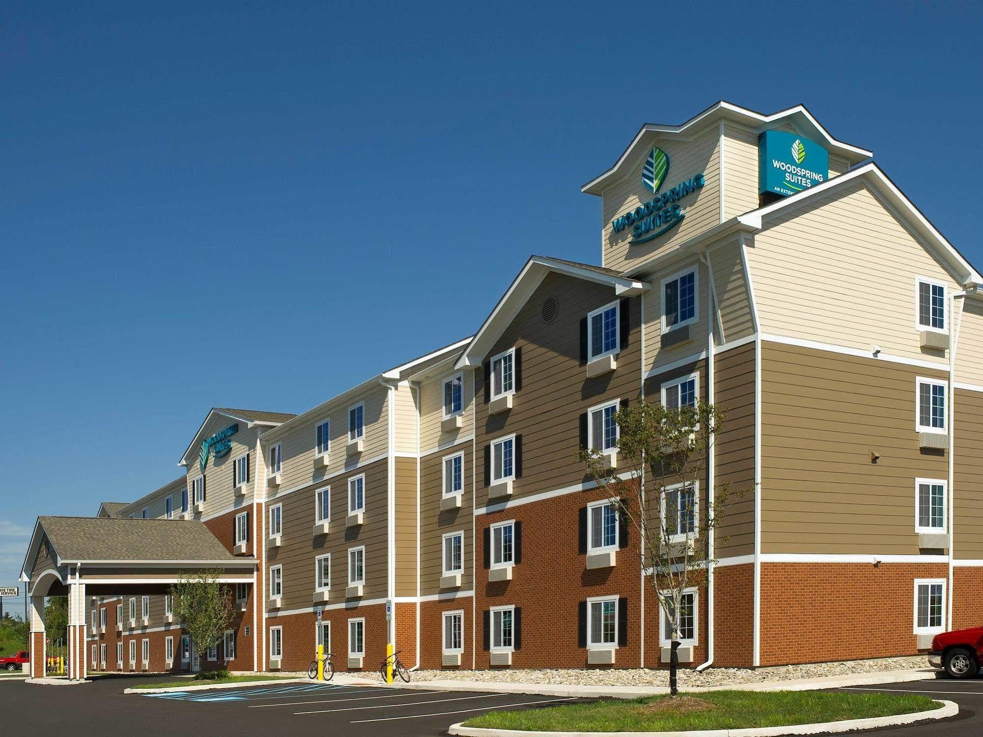 Portage Lakes Woodspring Suites Akron מראה חיצוני תמונה